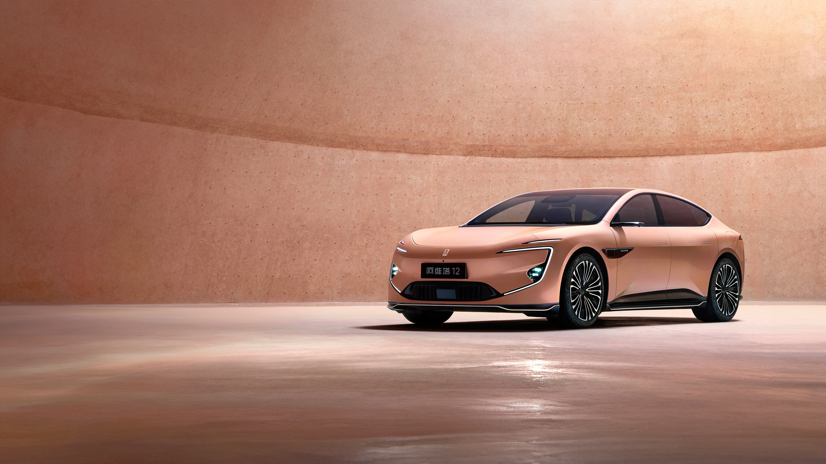 Электромобиль Avatr 12